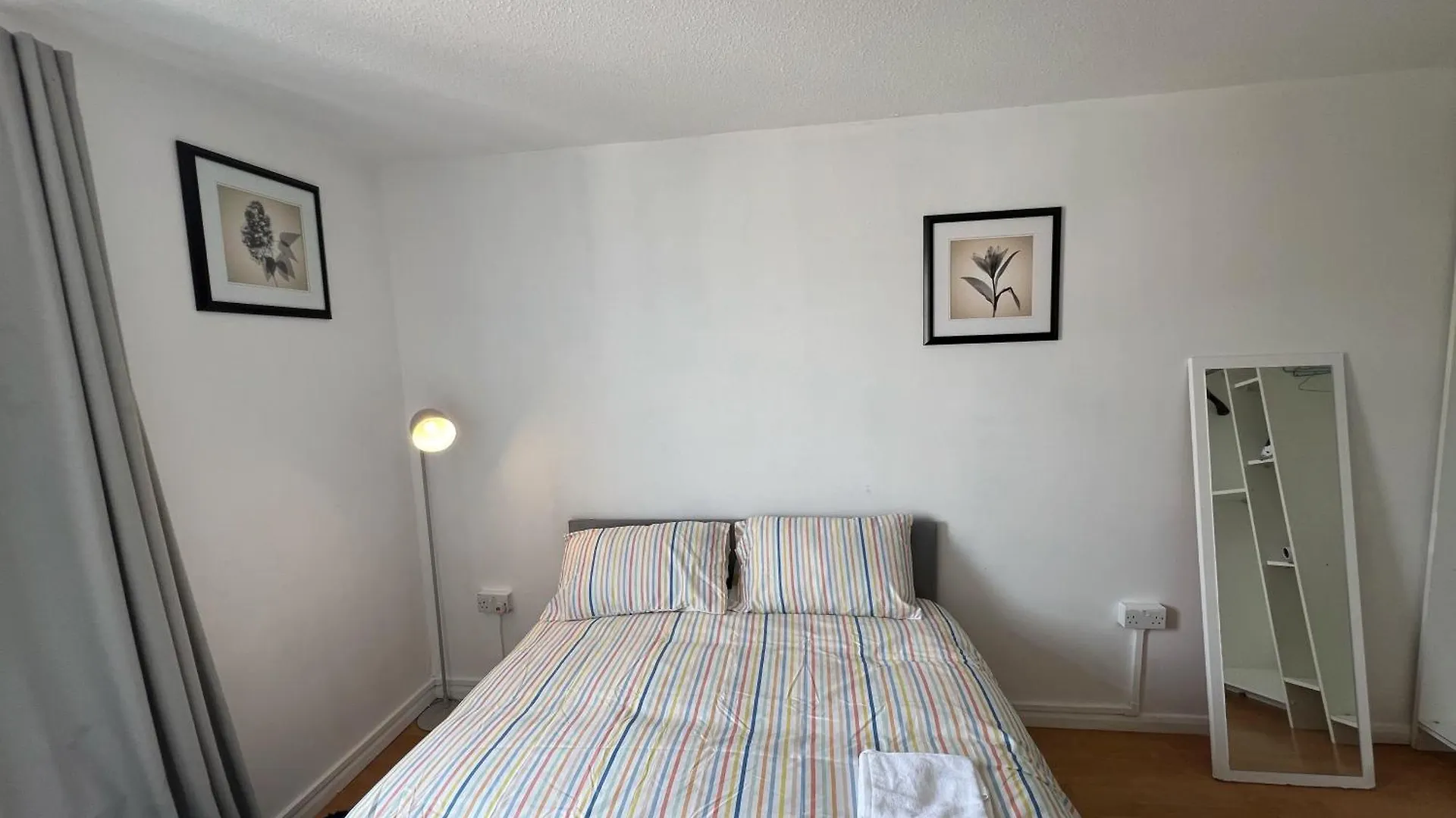 Cosy 2 Bedroom Flat With Balcony Abbey Wood Großbritannien
