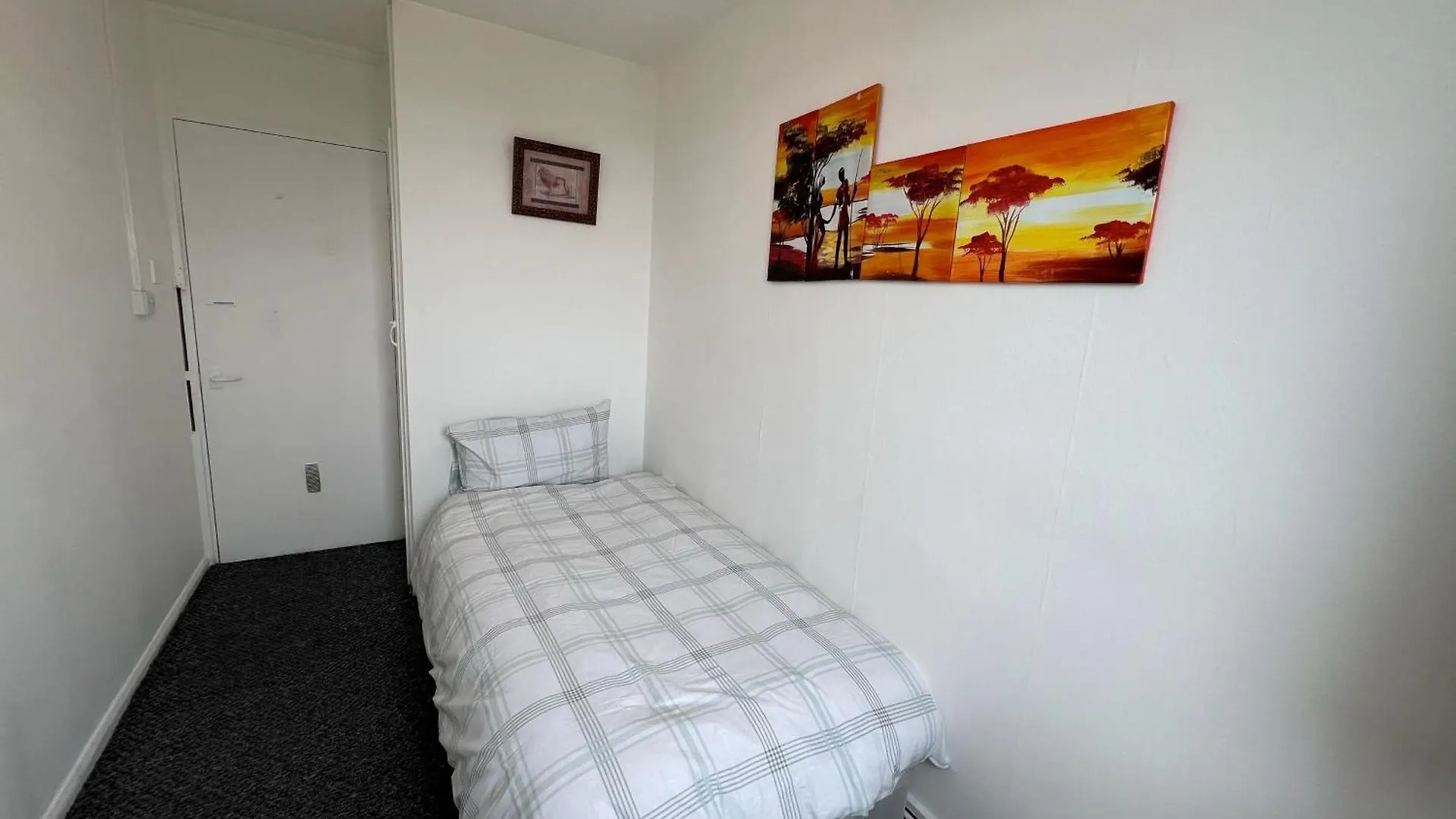 Cosy 2 Bedroom Flat With Balcony Abbey Wood Apartment