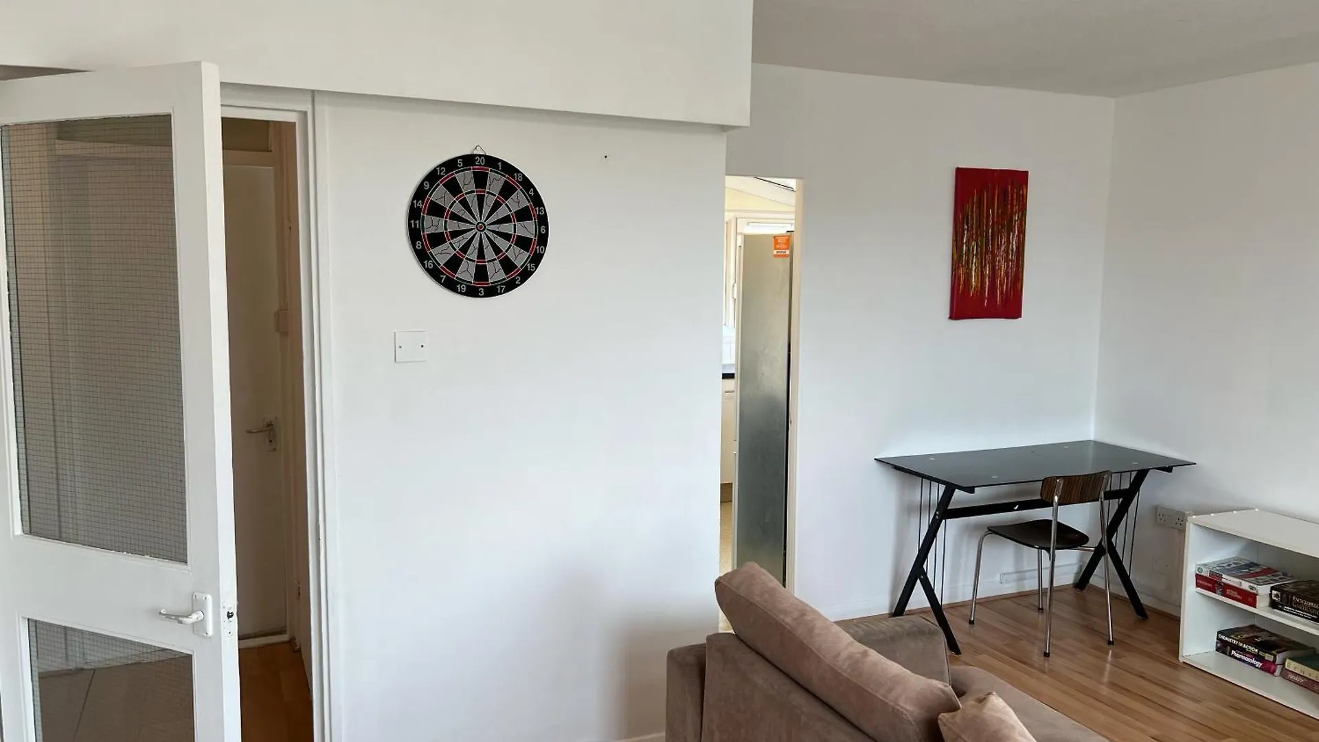 Cosy 2 Bedroom Flat With Balcony Abbey Wood