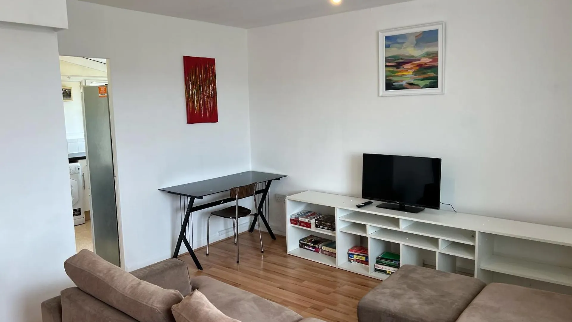 Apartment Cosy 2 Bedroom Flat With Balcony Abbey Wood