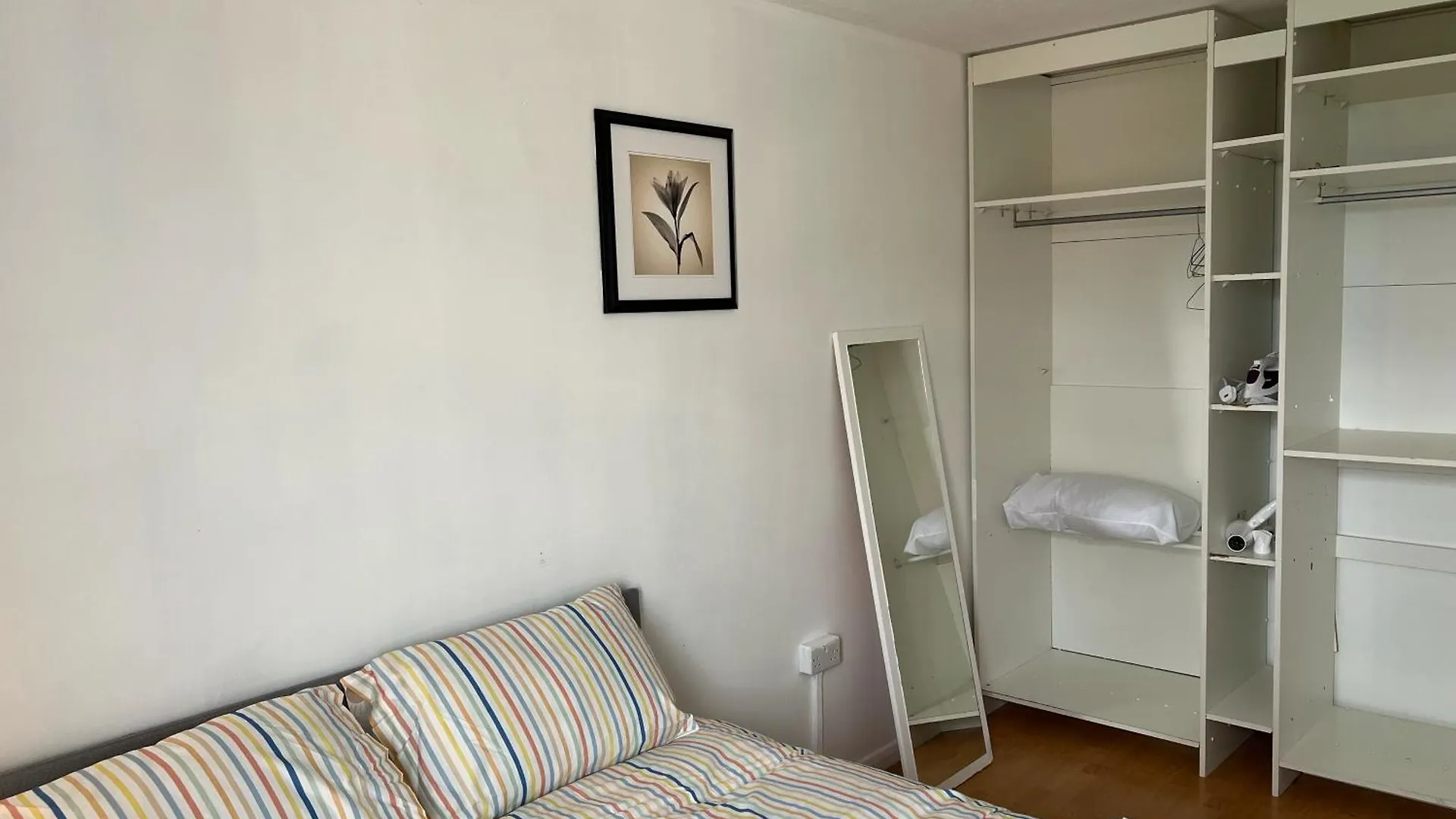 Apartment Cosy 2 Bedroom Flat With Balcony Abbey Wood