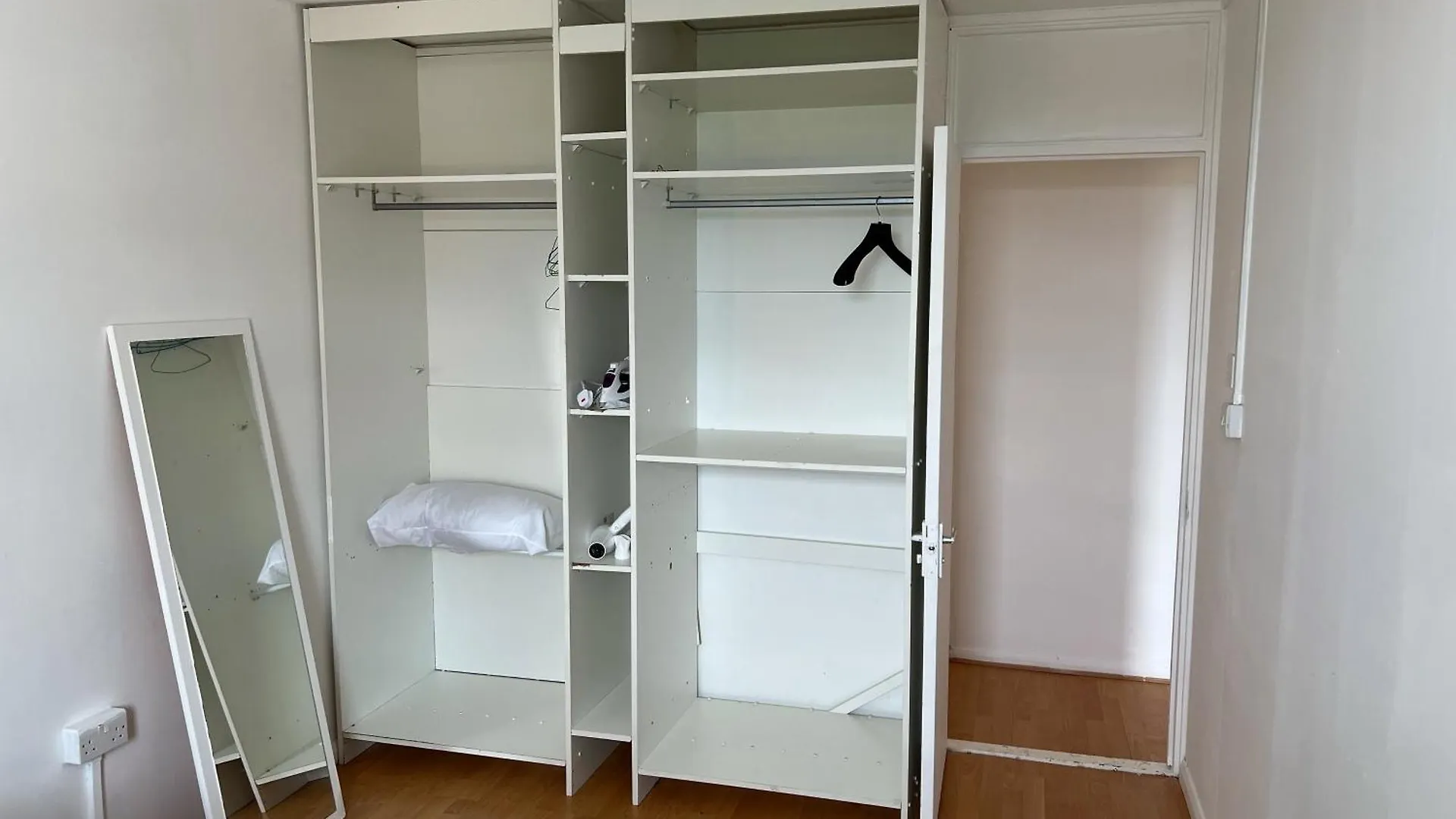 Cosy 2 Bedroom Flat With Balcony Abbey Wood 0*,  イギリス
