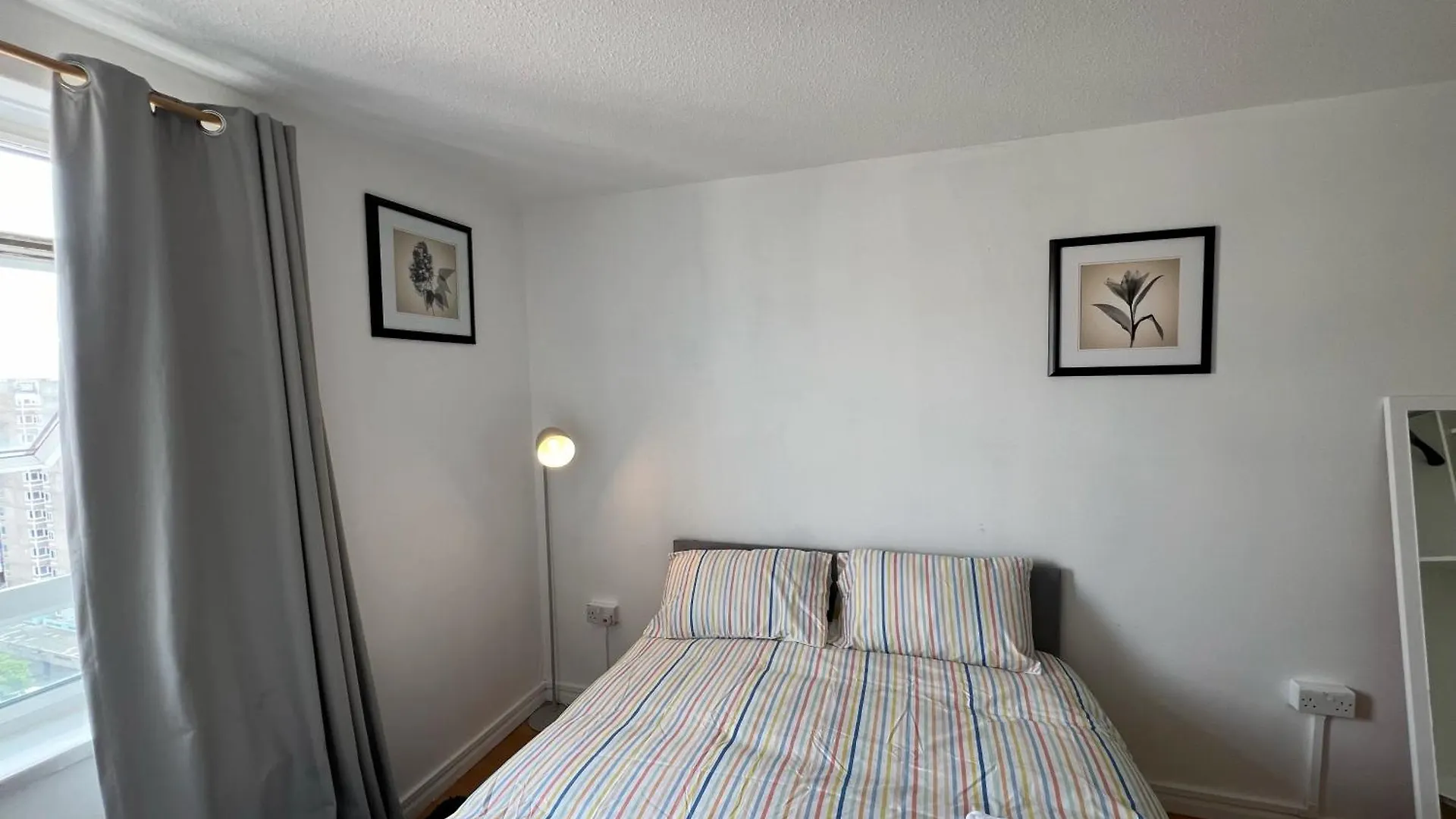 Cosy 2 Bedroom Flat With Balcony Abbey Wood アパート